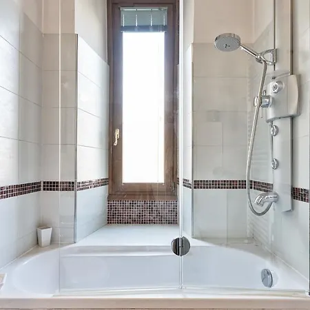 Politecnico Charming Apartment Turin